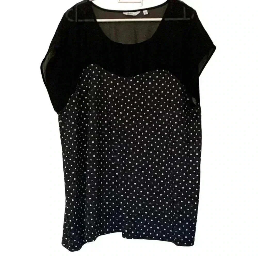 Reitmans Sheer Upper, Lightweight top, Size 3x